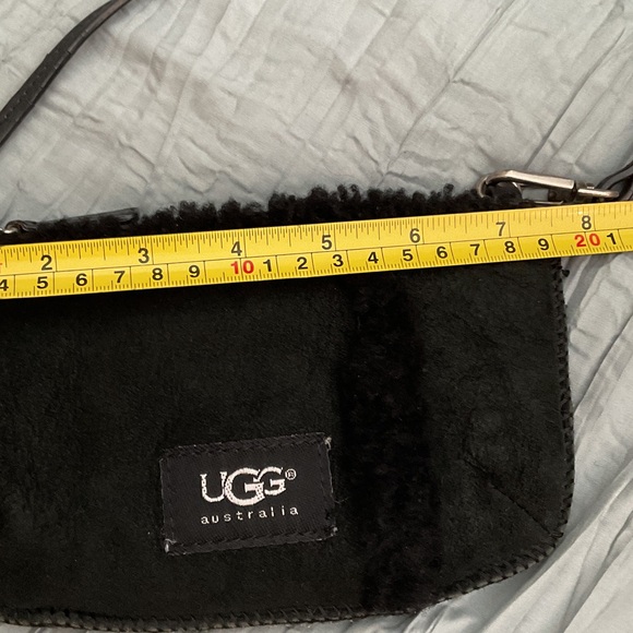 UGG Black Shearling Wristlet - Picture 6 of 8